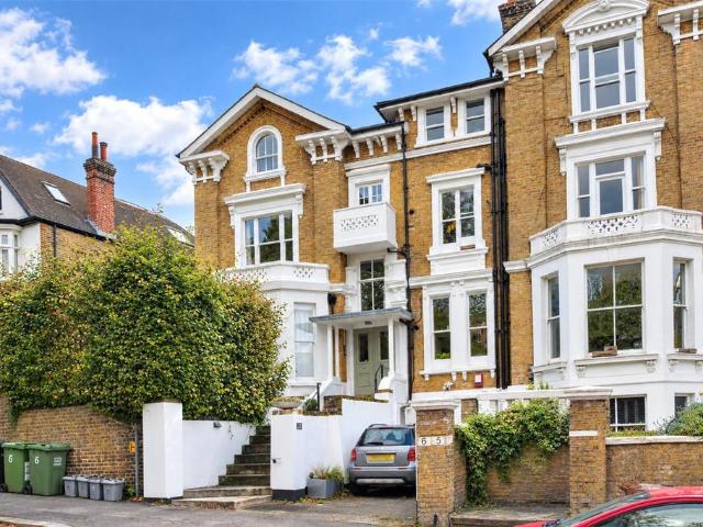 3 bedroom apartment for sale
