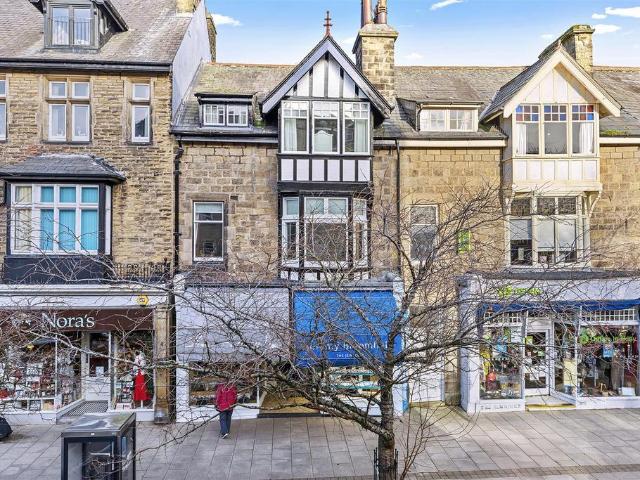 3 bedroom apartment for sale