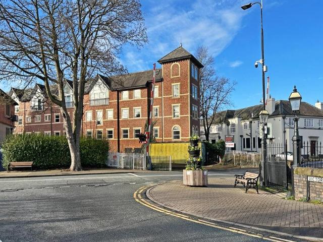 3 bedroom apartment for sale