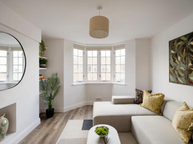 3 bedroom apartment for sale