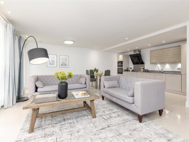 3 bedroom apartment for sale