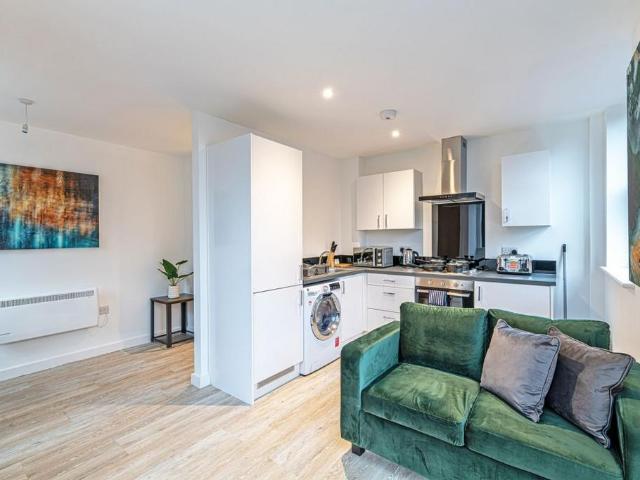 3 bedroom apartment for sale