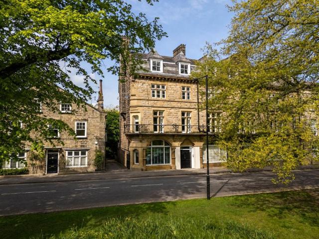3 bedroom apartment for sale