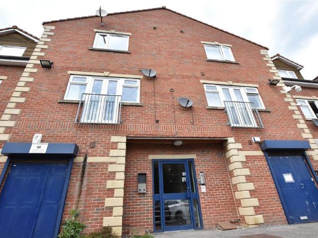 3 bedroom apartment for sale
