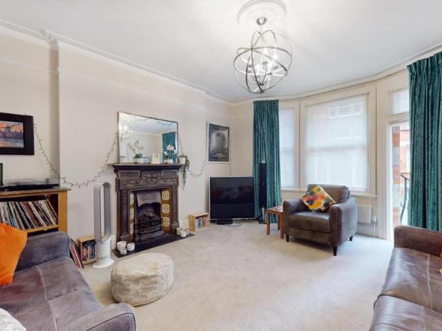 3 bedroom apartment for sale