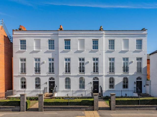 3 bedroom apartment for sale