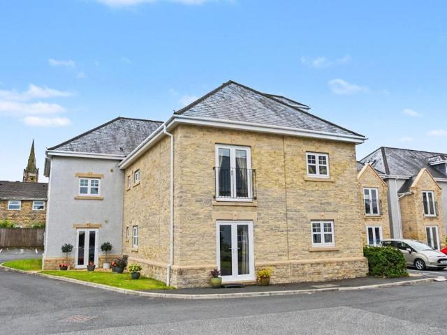 3 bedroom apartment for sale