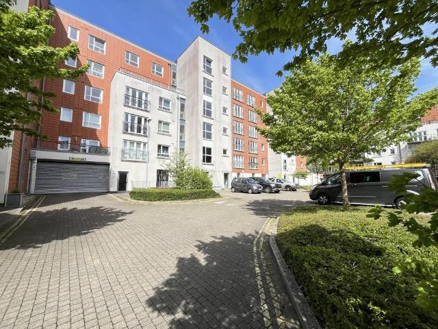 3 bedroom apartment for sale