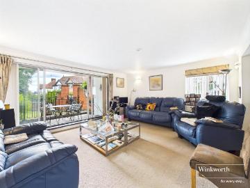 3 bedroom apartment for sale