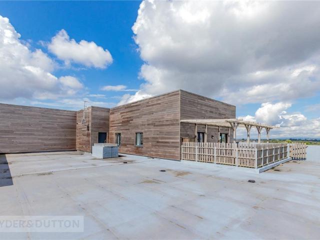 3 bedroom apartment for sale