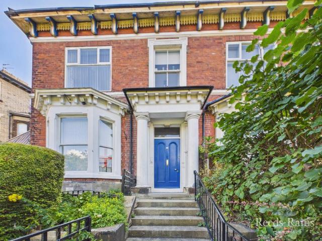 3 bedroom apartment for sale