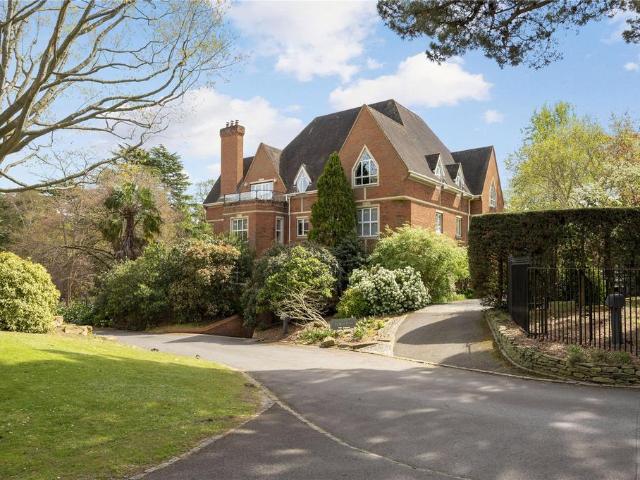 3 bedroom apartment for sale