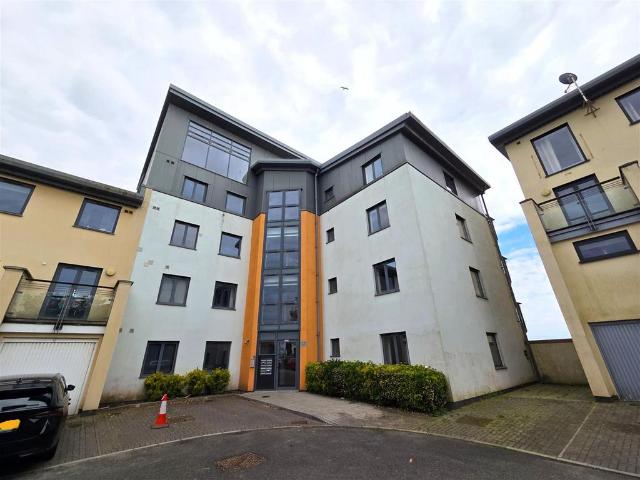 3 bedroom apartment for sale