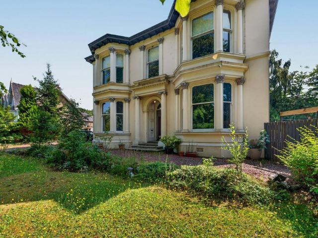 3 bedroom apartment for sale