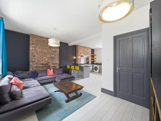 3 bedroom apartment for sale