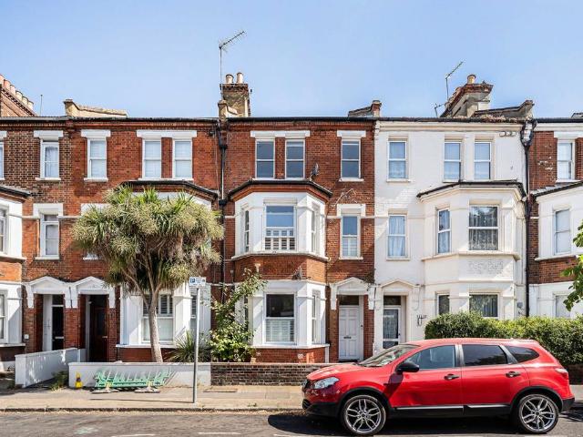 3 bedroom apartment for sale