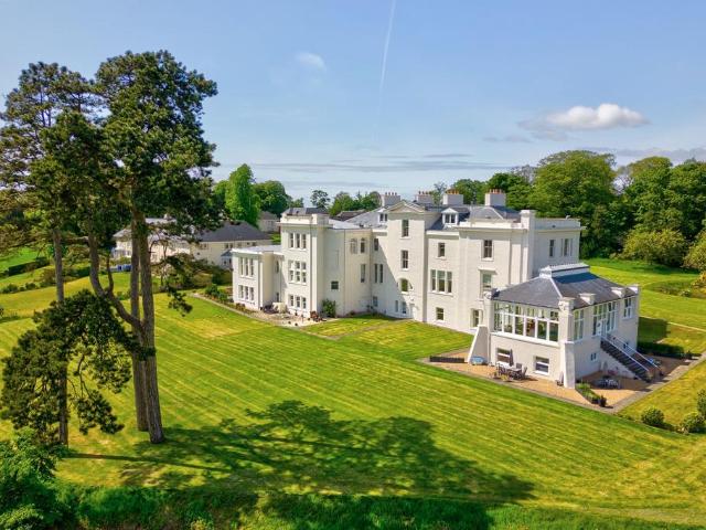 3 bedroom apartment for sale