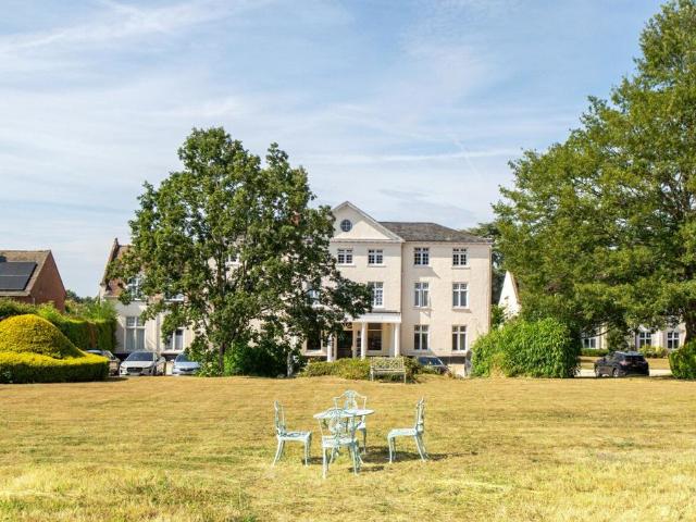 3 bedroom apartment for sale