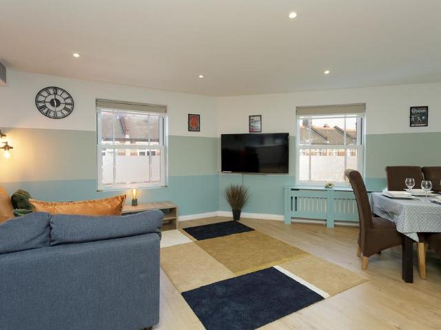 3 bedroom apartment for sale