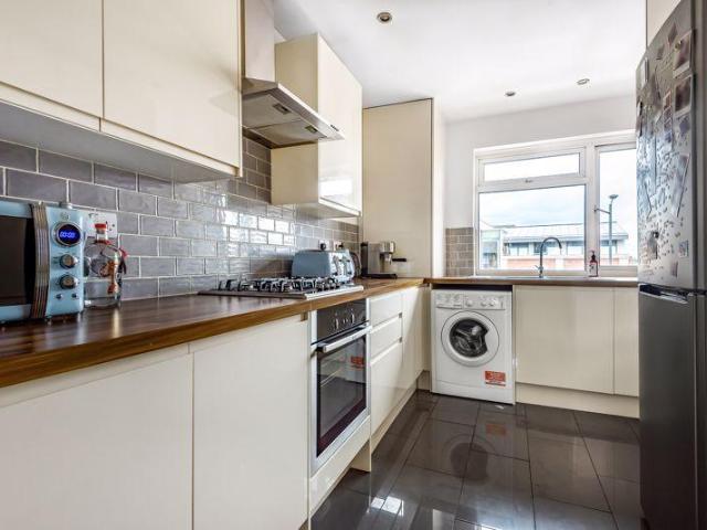 3 bedroom apartment for sale