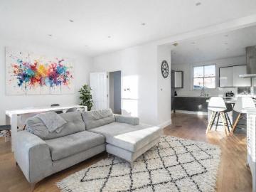 3 bedroom apartment for sale