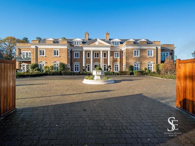 3 bedroom apartment for sale