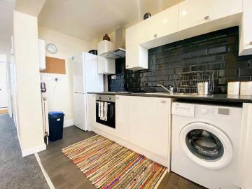 North East, North England - Balcony, Equipped kitchen