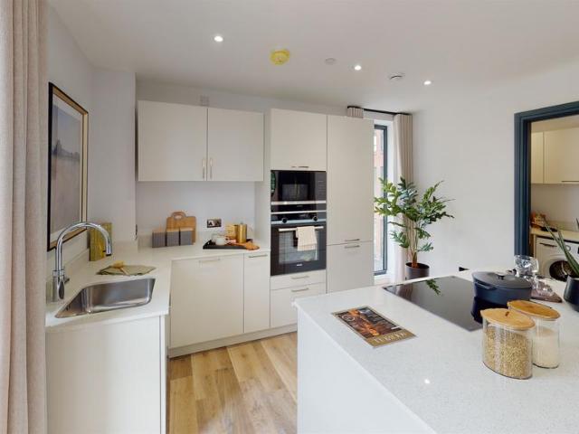 3 bedroom apartment for sale