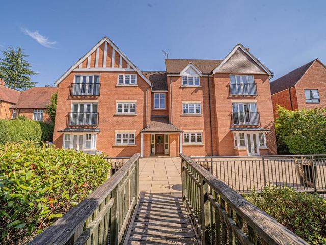 3 bedroom apartment for sale