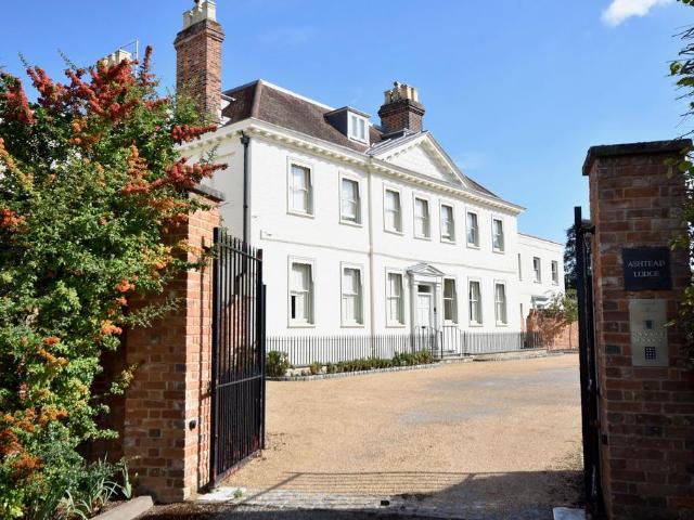 3 bedroom apartment for sale