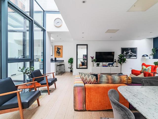3 bedroom apartment for sale