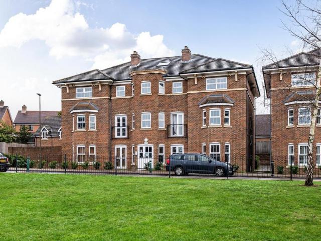 3 bedroom apartment for sale