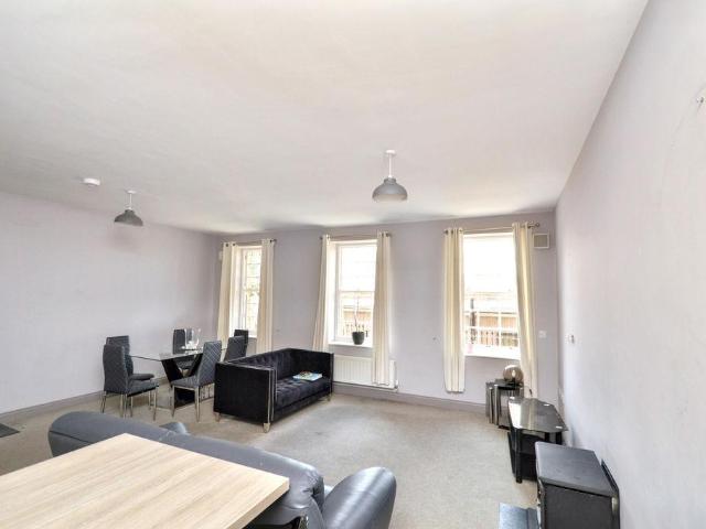 3 bedroom apartment for sale