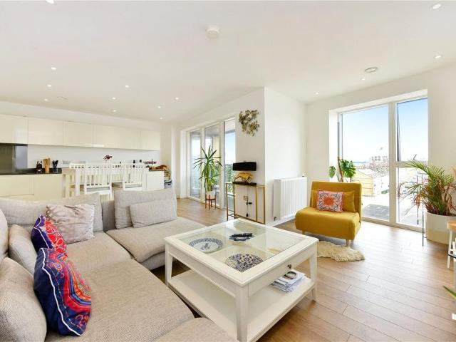 3 bedroom apartment for sale