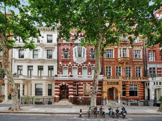 3 bedroom apartment for sale