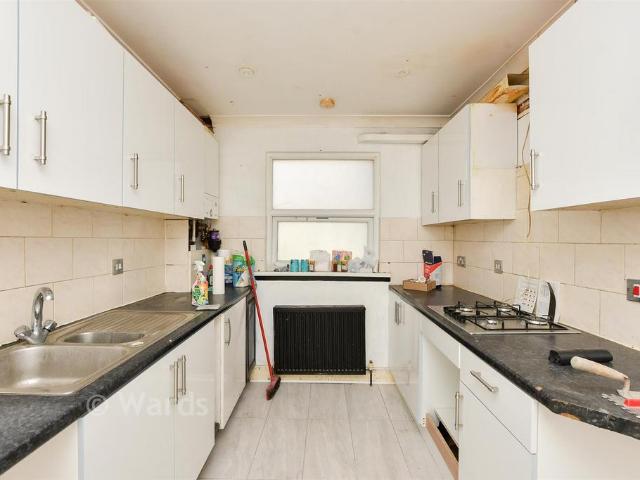 3 bedroom apartment for sale