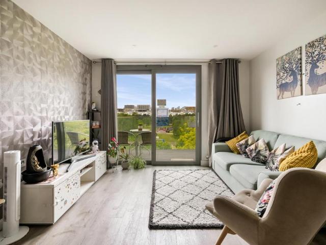 3 bedroom apartment for sale