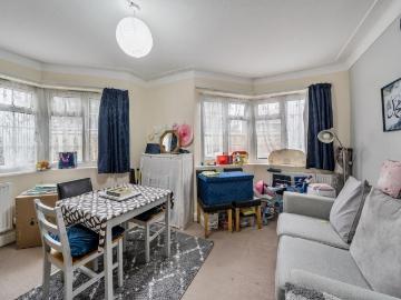3 bedroom apartment for sale