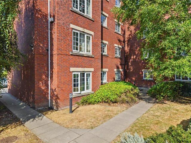 3 bedroom apartment for sale