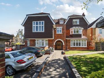 3 bedroom apartment for sale