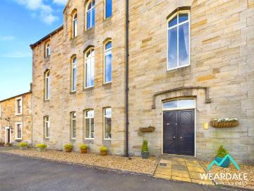 North East, North England - Balcony, Equipped kitchen