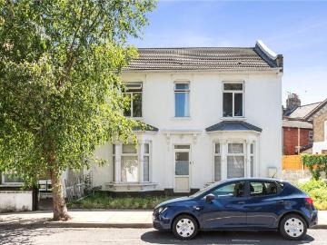 3 bedroom apartment for sale