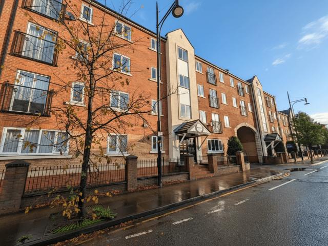 3 bedroom apartment for sale