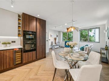 3 bedroom apartment for sale