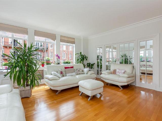 3 bedroom apartment for sale