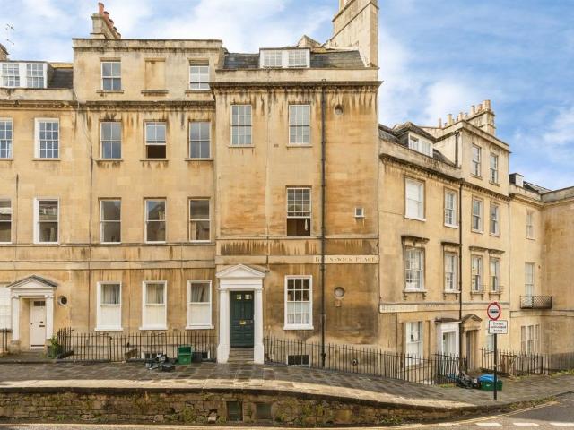 3 bedroom apartment for sale