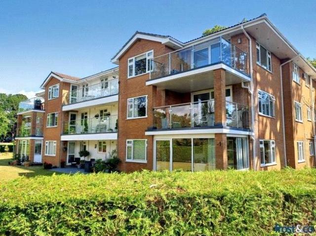 3 bedroom apartment for sale