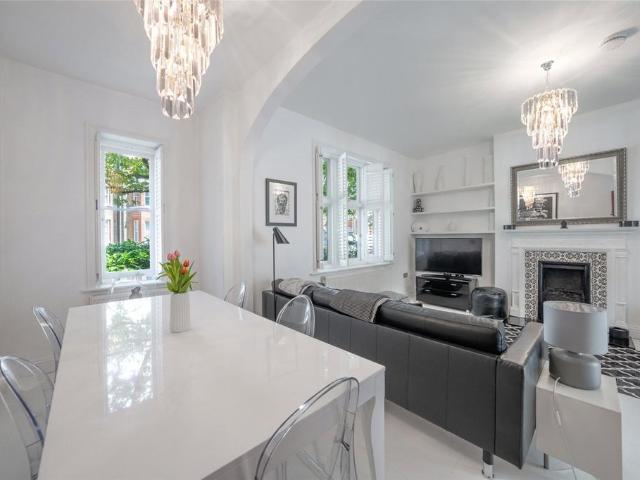 3 bedroom apartment for sale