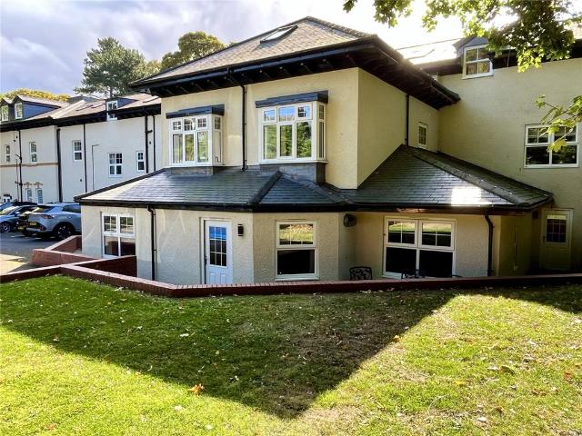 3 bedroom apartment for sale