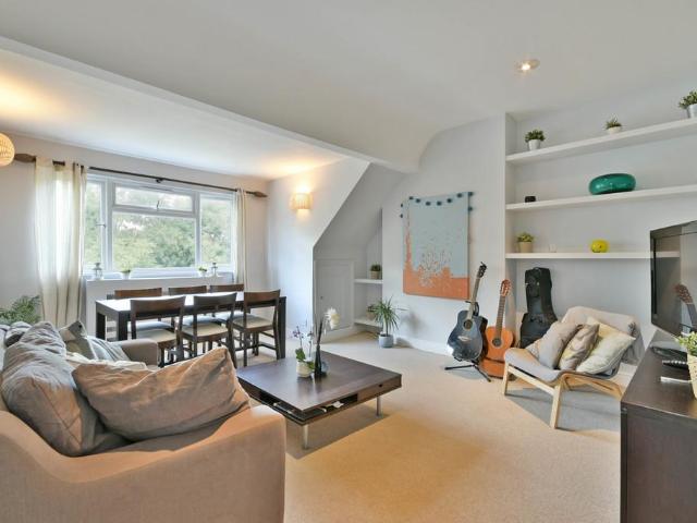 3 bedroom apartment for sale